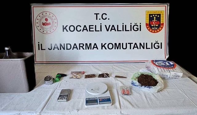 Jandarma’nın uyuşturucu operasyonunda 3 kişi yakalandı