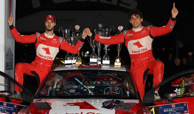 Şampiyon sezonu zaferle kapadı