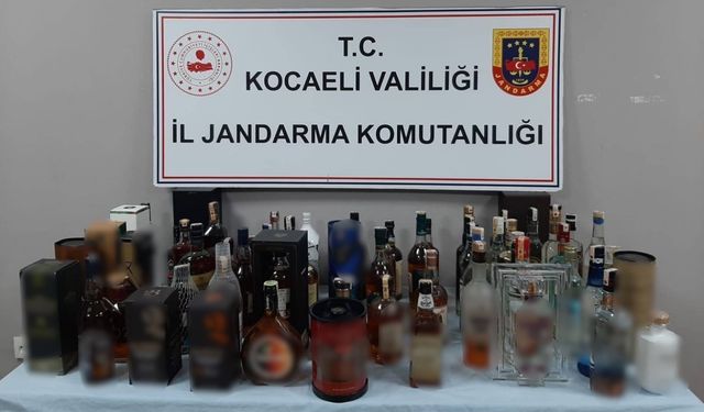 Kocaeli Jandarması’dan kaçak içki ve kaçak sigara operasyonu