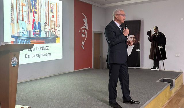 Darıca Kaymakamı Yaşar Dönmez, Darıca Fen Lisesi’nde kariyer günlerine katıldı