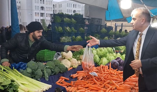 Vural: Pazarda fiyatlar el yakıyor