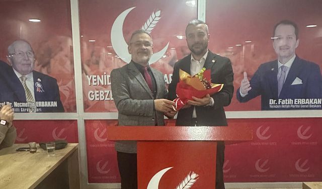 Yeniden Refah Gebze’de bayrak değişimi Engin Kılıç, görevi Halil Bilikci’ye devretti
