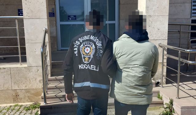 Bilişim sistemleri hırsızlığı suçundan aranan şahıs Darıca’da yakalandı