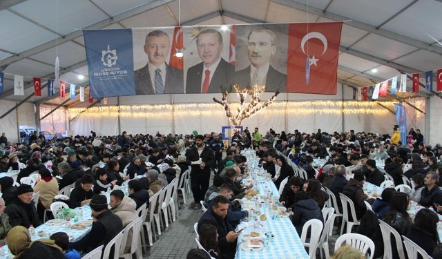 Gebze’de gönüller Ramazan çadırında birleşiyor