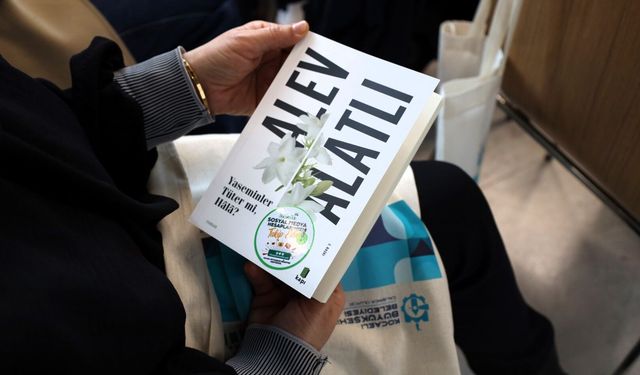 Yazar Alev Alatlı, adını taşıyan kütüphanede anıldı