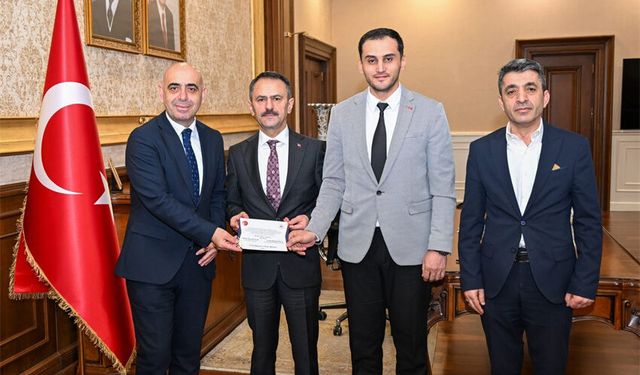 Kocaeli Erzurum Oltu Dernekler Federasyonu Gençlik Kolları’ndan Vali Aktaş'a davet