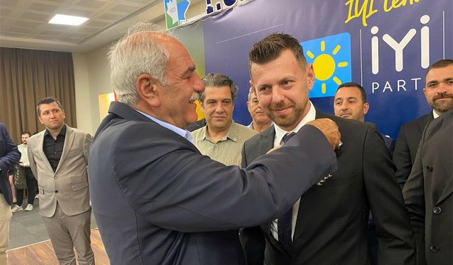 İYİ Parti Kocaeli’ye üye katılımları devam ediyor