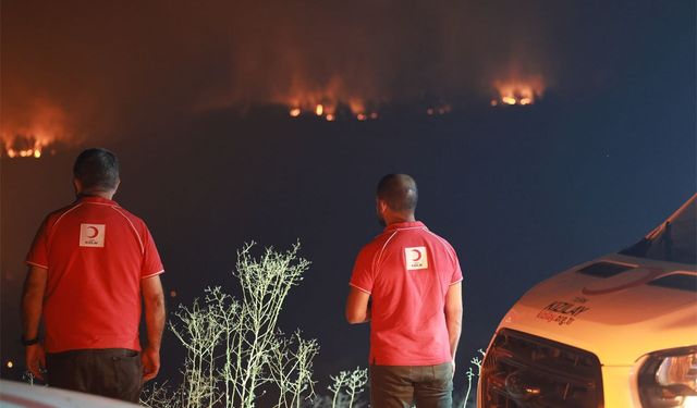 Türk Kızılay, orman yangınlarında 26 noktada sahada