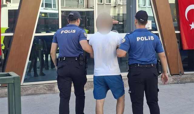 Bina içinden hırsızlık suçundan aranan şahıs yakalandı