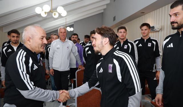Başkan Büyükgöz Gebzespor'un Bolu kampında