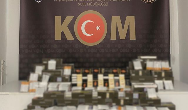 2 iş yerinde yapılan aramalarda 21.500 adet makaron ele geçirildi