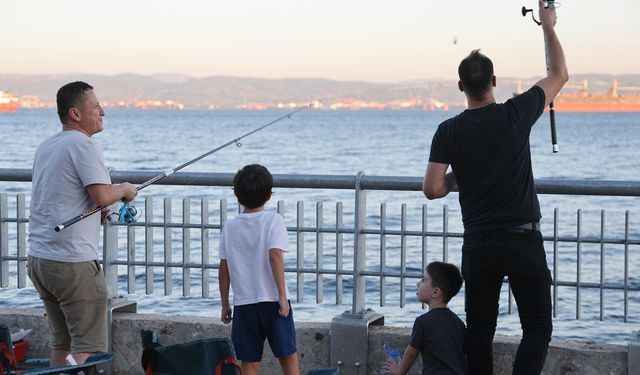 Baba-Çocuk Balık Tutma keyfi Eskihisar’da gerçekleşti