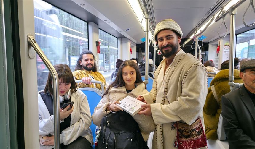 Roman kahramanlarını bildiler, kitapları kazandılar