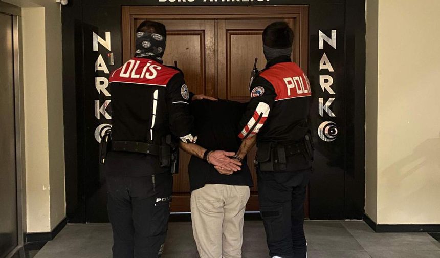 Yunus timlerinin durdurduğu şahsın üzerinden 15 paket uyuşturucu çıktı