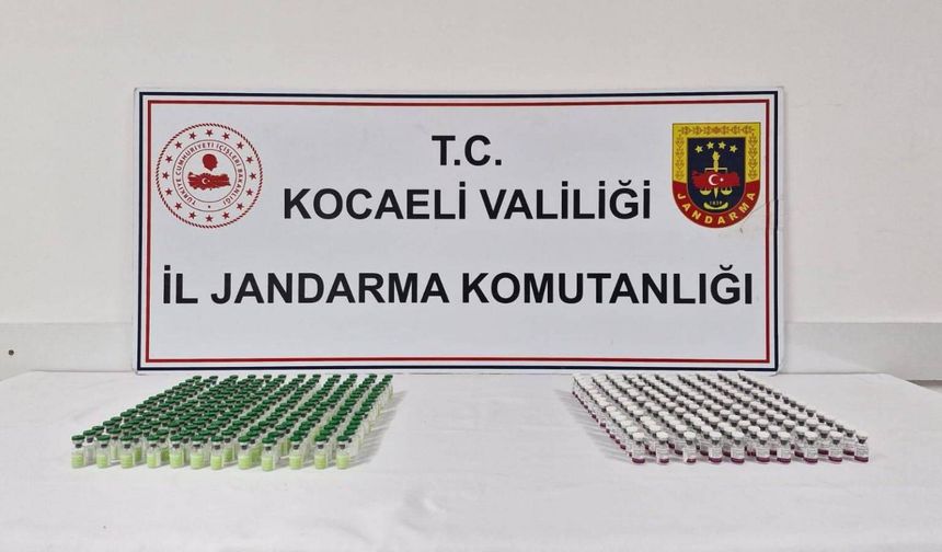Dilovası’nda durdurulan bir araçta 1 milyon 800 bin liralık kaçak ilaç ele geçirildi