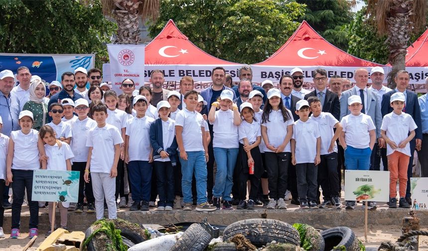 Hayat Kimya ve Limaş Kocaeli sahilini temizledi