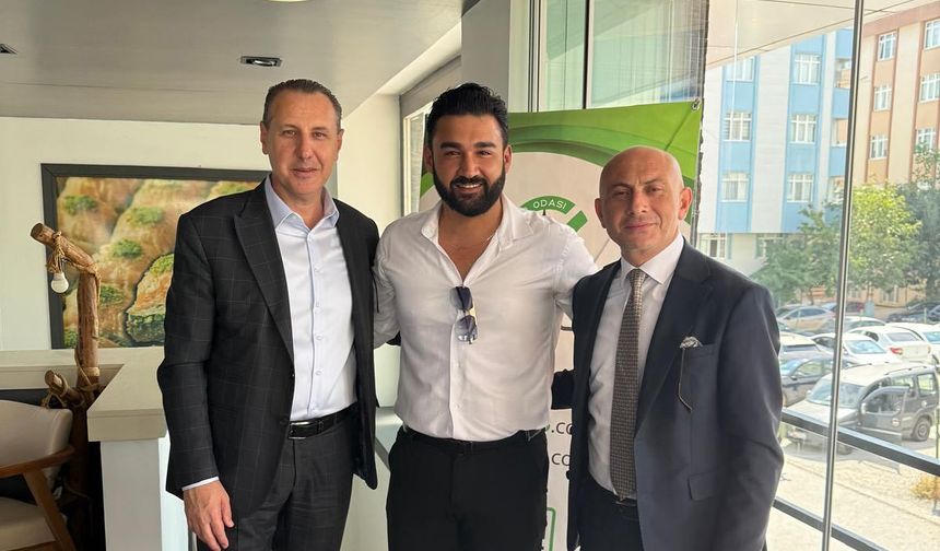 Alper Demir emlak sektörüyle bir araya geldi