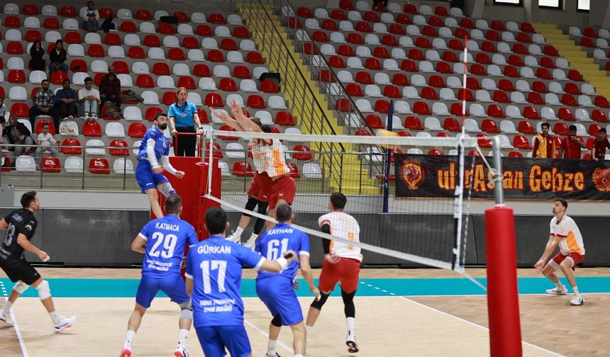 Gebze Belediyesi Voleybol Takımı, Galatasaray’ı 3-2 yendi