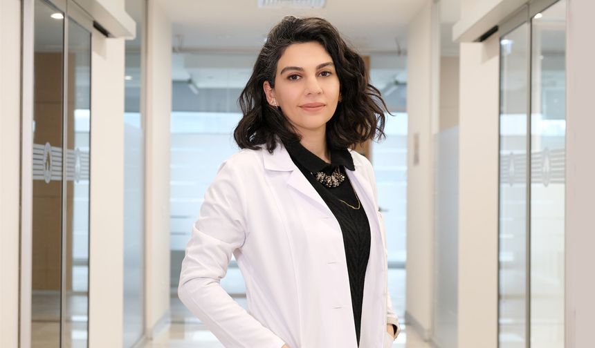 Diş etlerindeki yanma ve ağrı farklı sorunların habercisi olabilir!