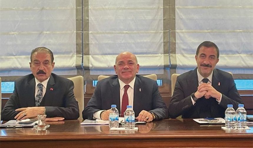 Durmuş: Her adımımızı esnaf için atıyoruz