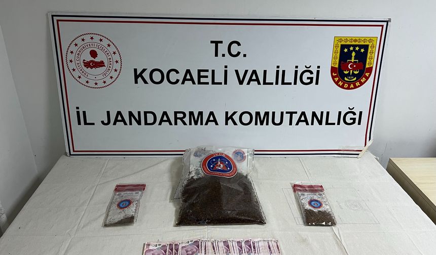 Jandarma’ın yaptığı operasyonda uyuşturucu ticareti yapan 2 kişi yakalandı
