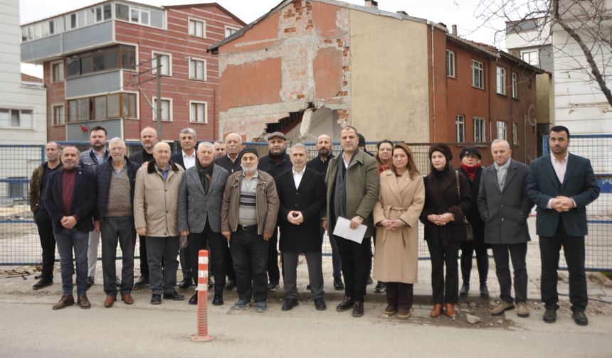 İYİ Parti, Gebze’de 4 canın hesabını sordu