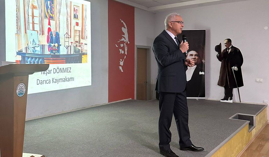Darıca Kaymakamı Yaşar Dönmez, Darıca Fen Lisesi’nde kariyer günlerine katıldı