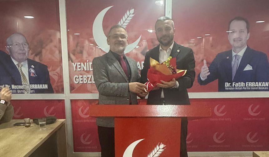 Yeniden Refah Gebze’de bayrak değişimi Engin Kılıç, görevi Halil Bilikci’ye devretti