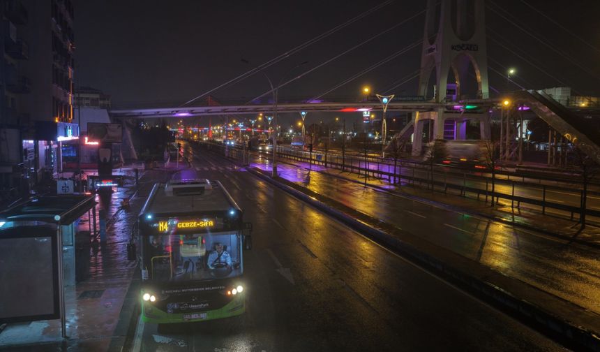 Bu hatlar sabaha kadar yollarda