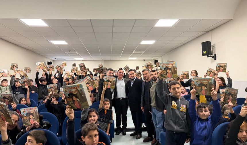 Baran Aydın’dan öğrencilere kitap jesti