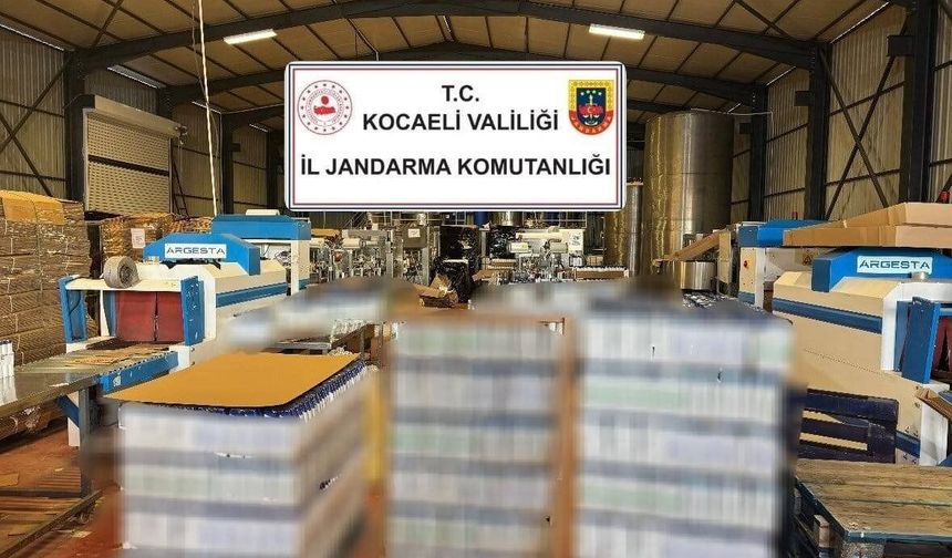 Dilovası’nda bir depoda binlerce kutu sahte şampuan ele geçirildi