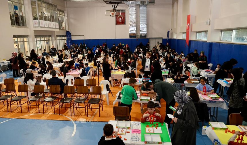 Gebze’de 8. Türkiye Akıl ve Zeka Oyunları Turnuvası düzenlendi