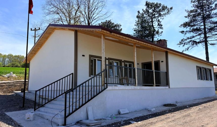 Eski okul binası Büyükşehir’le geleceğe kazandırılıyor