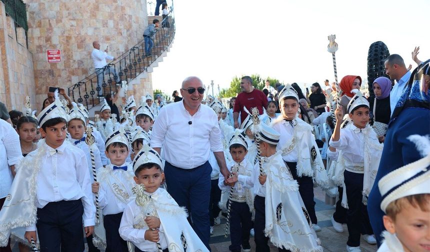Darıca’da geleneksel sünnet şöleni coşkusu