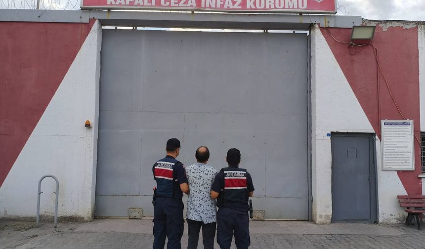 Bilişim sistemleri dolandırıcılığından 10 yıl hapis cezası olan şahıs Gebze’de yakalandı