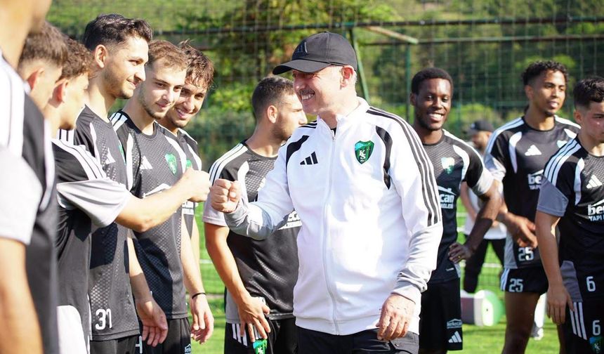 Başkan Büyükakın’dan Kocaelispor’a moral