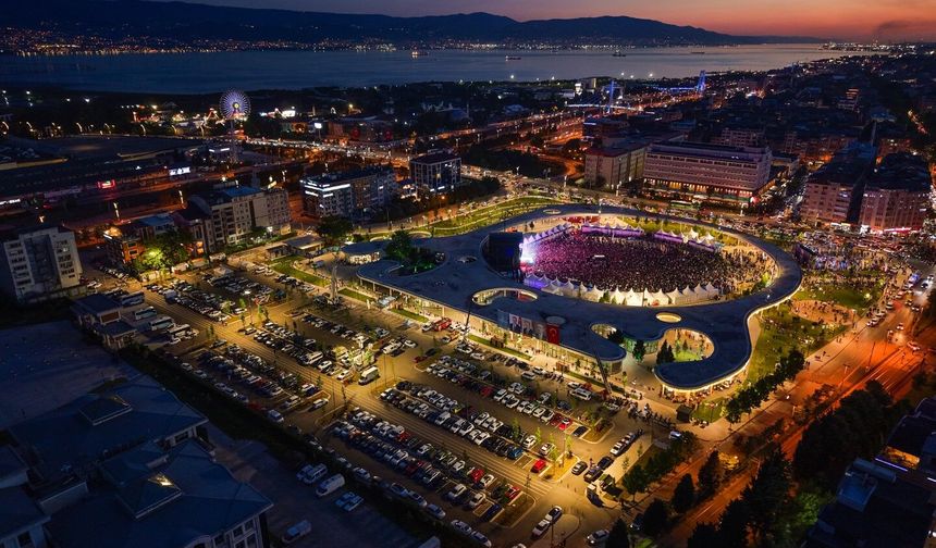 Kocaeli’de yaz neşesi meydana taşınıyor