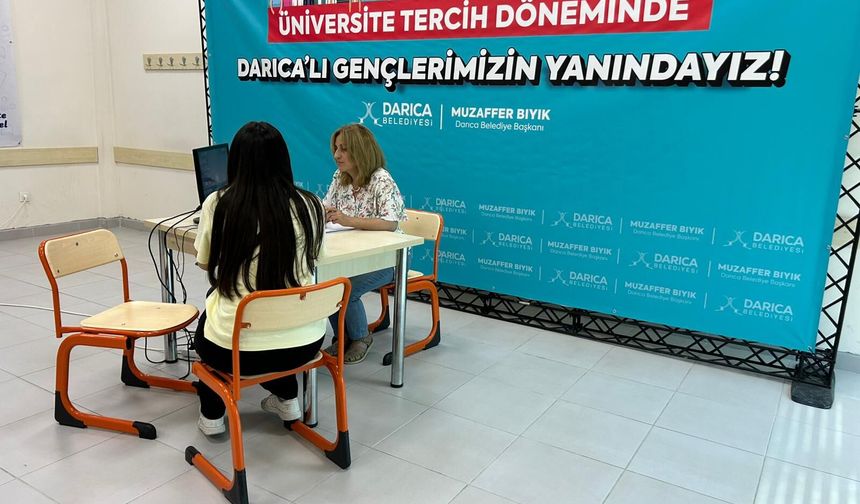 Üniversite yolunda Darıcalı gençlere ücretsiz destek