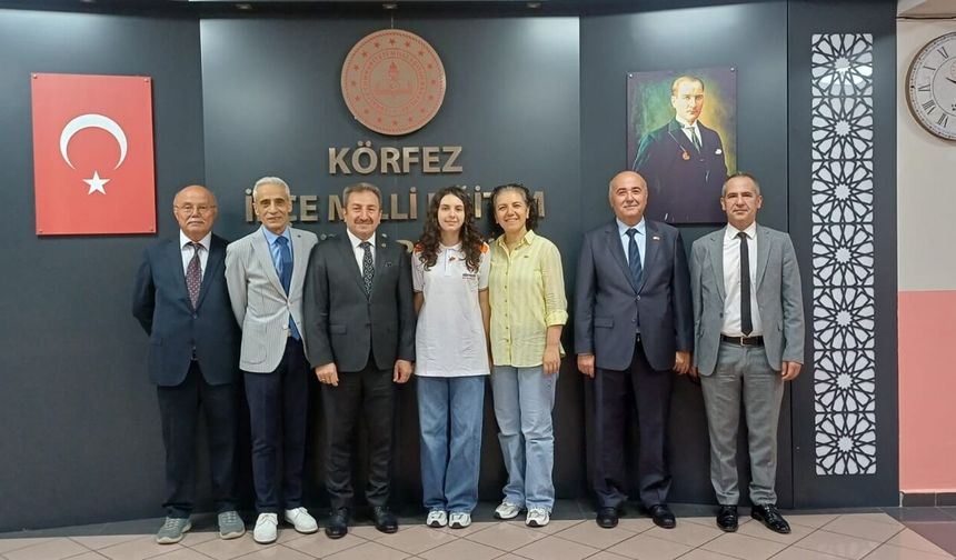 Körfezim Eğitim Kurumları LGS Türkiye şampiyonu Ecrin Ece Kolay ziyaretlerde