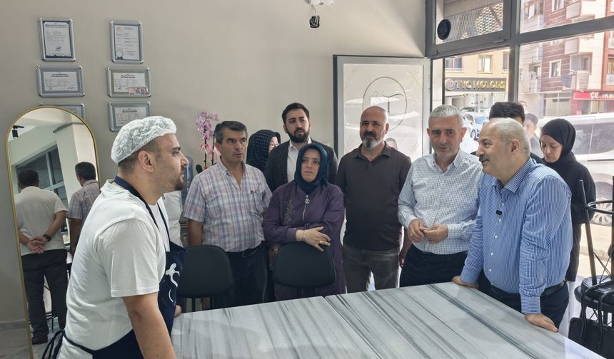 5 başkan bir arada esnafın yanında