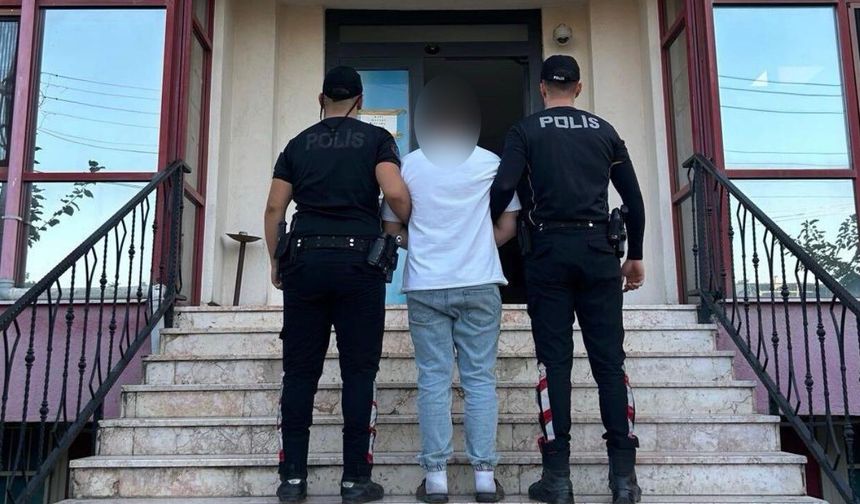Bilişim sistemleri dolandırıcılığından 11 yıl hapis cezası olan şahıs Darıca’da yakalandı