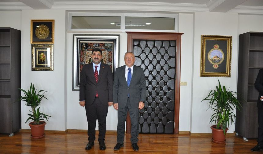 Enver Yıldırım'dan, Kaymakam Resul Çelik'e hayırlı olsun ziyareti
