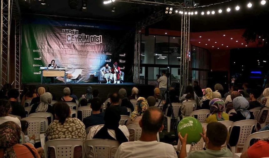 Alev Alatlı Kütüphanesi’nde ‘Mecnun Çevrim Dışı’ molası