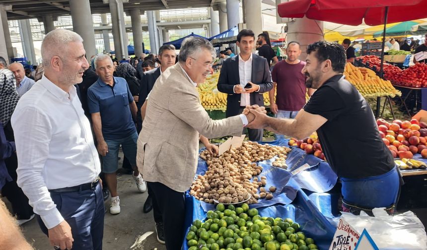 AK Parti Gebze’den Cuma Pazarı’nda gönül seferberliği