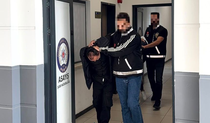 Gebze ve İzmit’te 3 kişiyi dolandıran 2 şahıs yakalandı