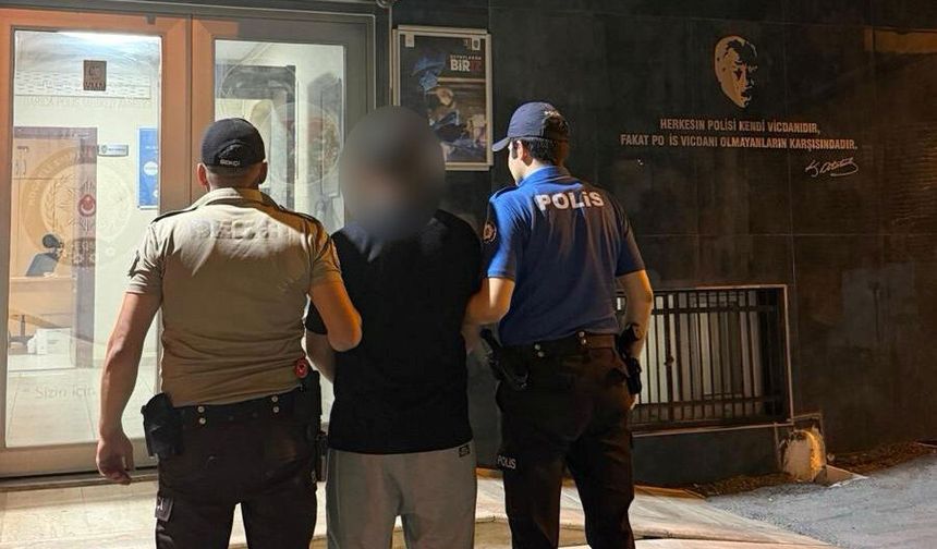Hükümlü ve tutuklunun kaçması suçundan 6 yıl hapis cezası olan şahıs Darıca’da yakalandı
