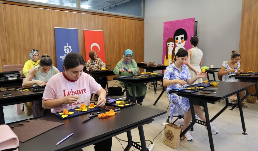 Moda Akademisi’nde hayal gücü kumaşla buluşuyor
