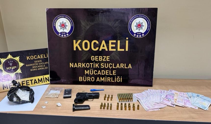 Uyuşturucu satıcılarına yönelik operasyonlarda 3 kişi yakalandı