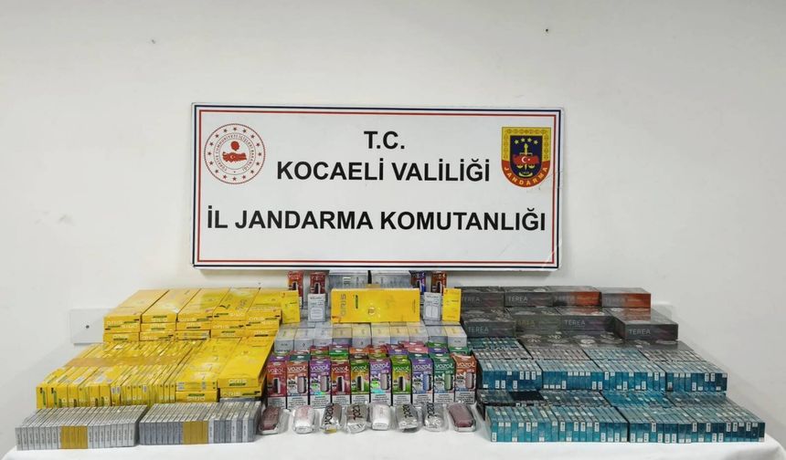 Dilovası’nda durdurulan araçta kaçak ürünler ele geçirildi