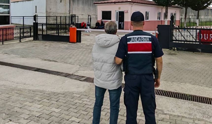 Silahla tehdit suçundan 9 yıl 7 ay hapis cezası olan şahıs yakalandı